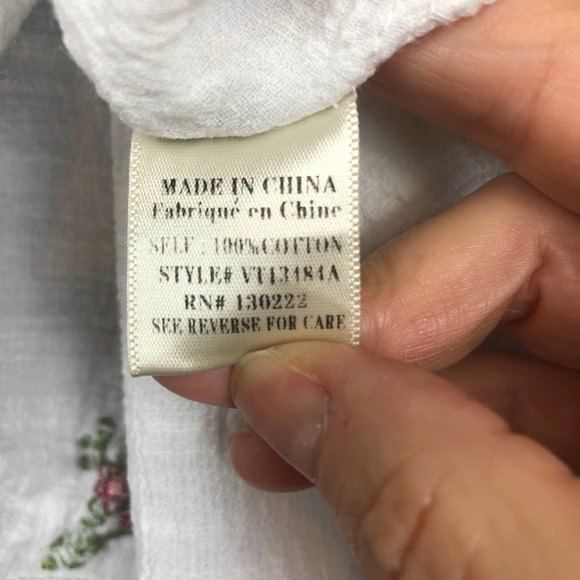 Altar’d State Top Boho Floral Embroidered Off Shoulder Blouse Crop Size Medium - Picture 8 of 10